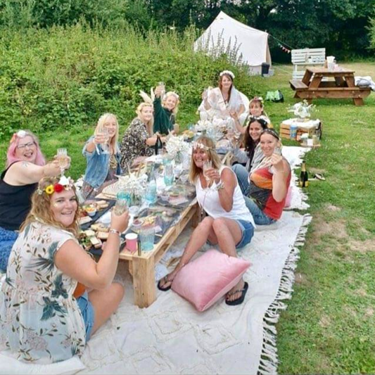 1 x Rustic Picnic Tables, 8 x Cushions, 1 x Rug, Rustic Hexagon & 4ft Letters Initials (eg J & D)