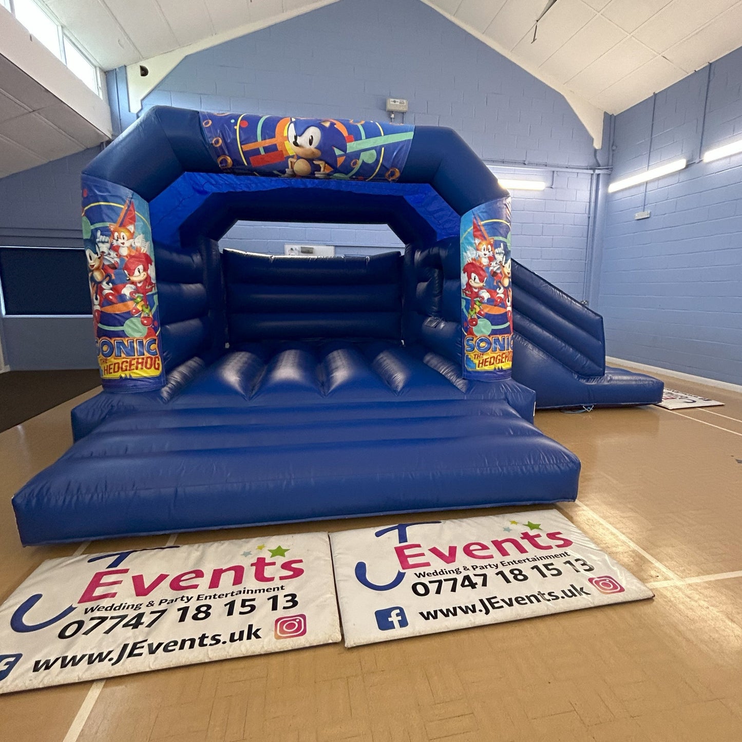 Sonic The Hedgehog Themed Blue Bounce 'n' Slide