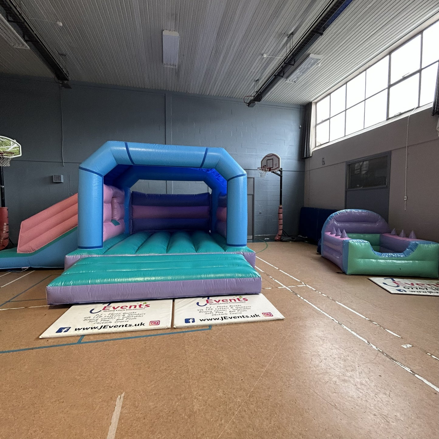 Multicoloured Mixed Pastel Pink, Pastel Blue, Pastel Green & Pastel Purple Bounce 'n' Slide Plain Ball Pool & Softplay Shapes