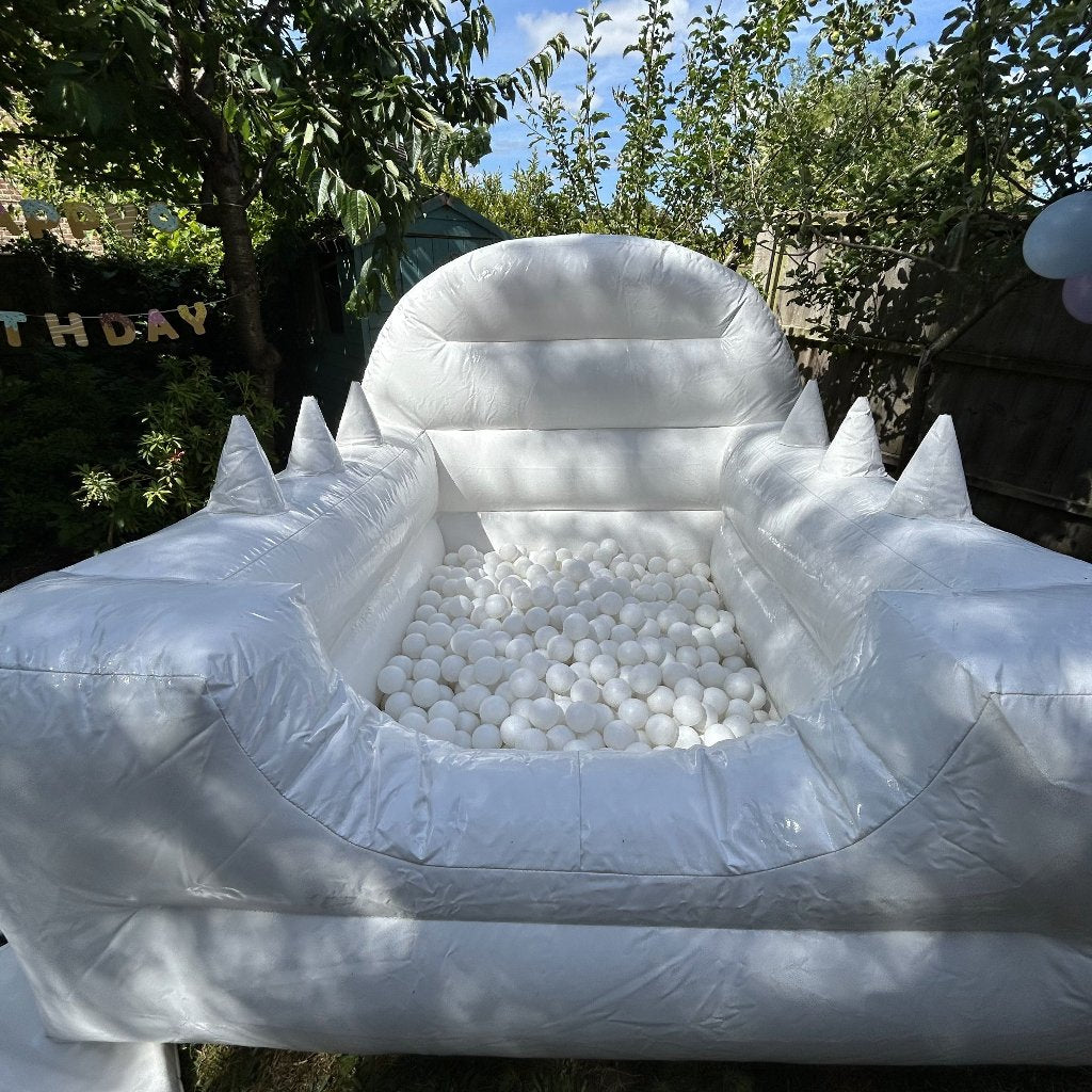 White Inflatable Ball Pool Air Juggler