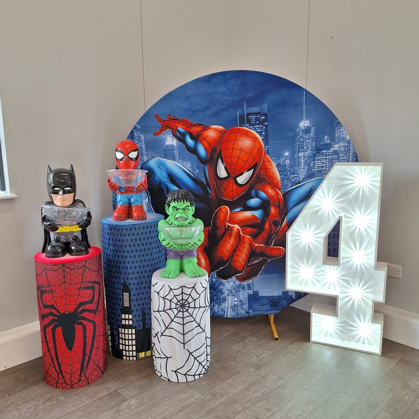 6ft Round Spider Man Backdrop Hoop, 3 x Spider Man Plinths & 4ft Light Up Number