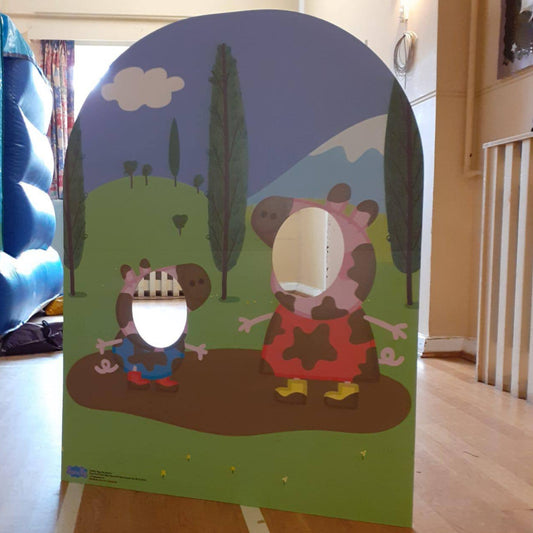 Peppa Pig ‘Face in Hole’ Cardboard Cutout