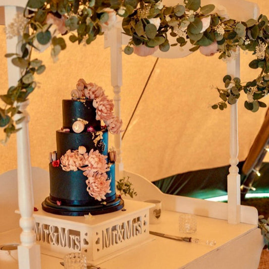 Mr & Mrs Cake Stand