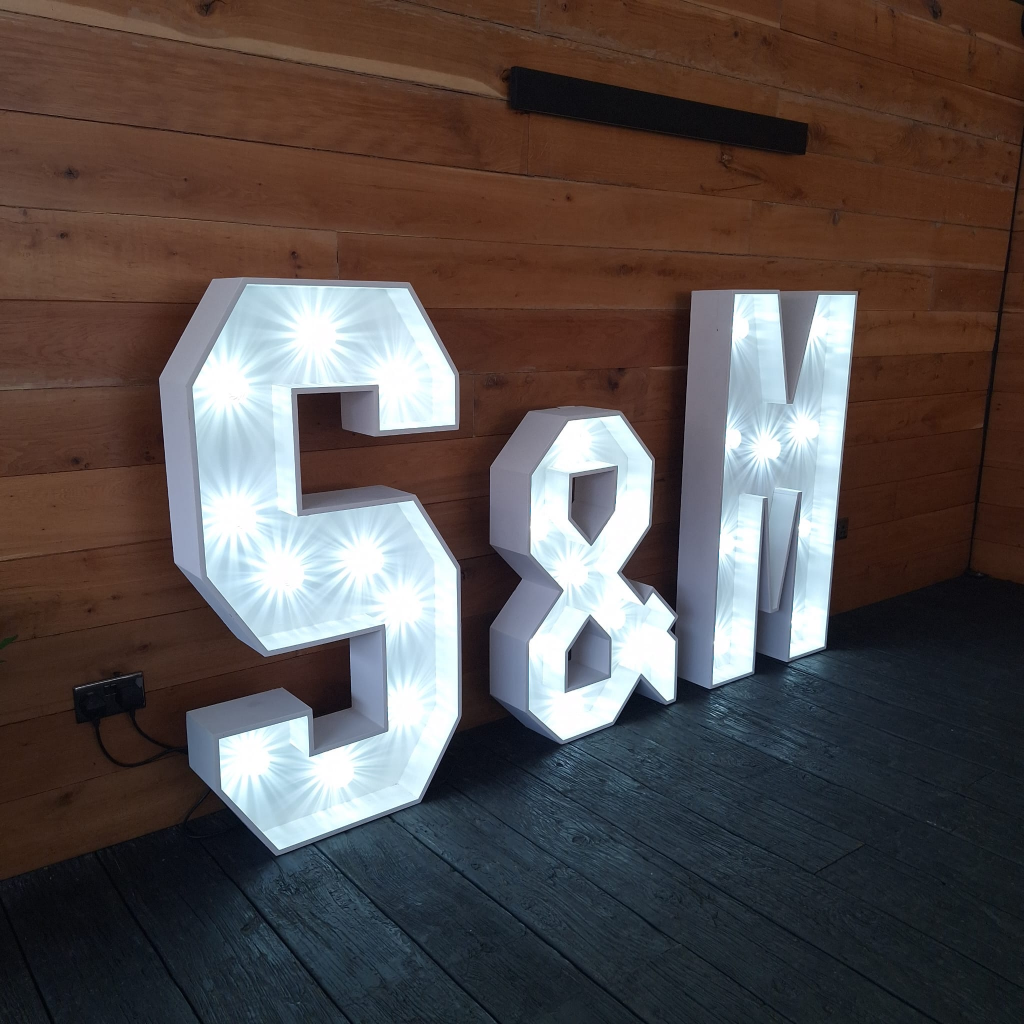 4ft LED Light Up And Sign &
