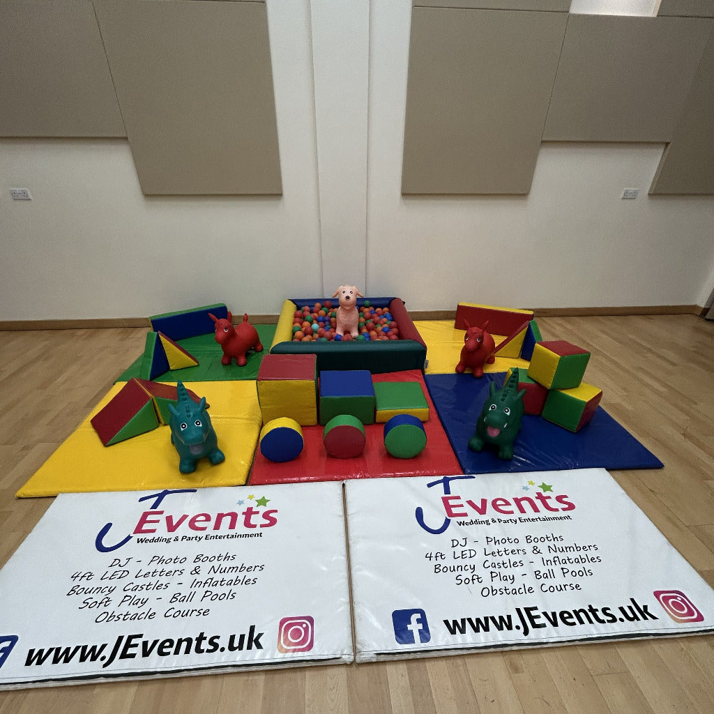 Animal Hoppers, Ball Pool & Soft Play Package (Choose Your Theme / Mixed Colours)
