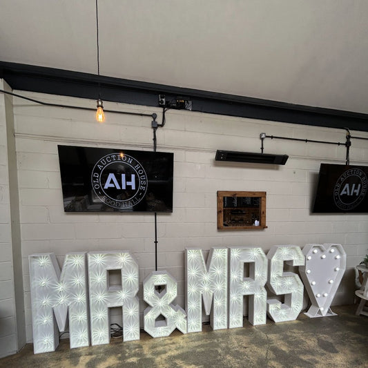 4ft LED MR & MRS Letters & Heart