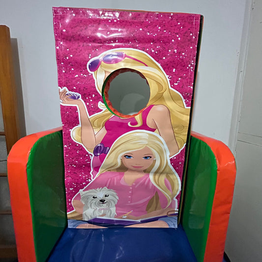 Barbie ‘Face in Hole’  Peek a Boo Green 2