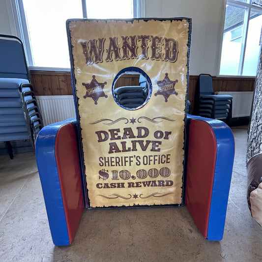 Wild West ‘Face in Hole’  Peek a Boo Red & Blue