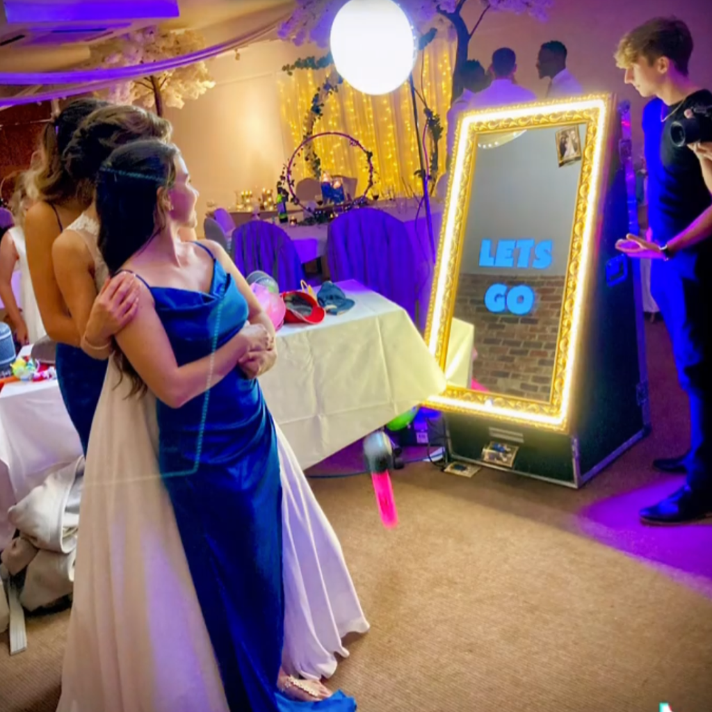 Magic Mirror Photo Booth