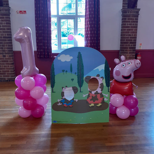 Peppa Pig ‘Face in Hole’ Cardboard Cutout